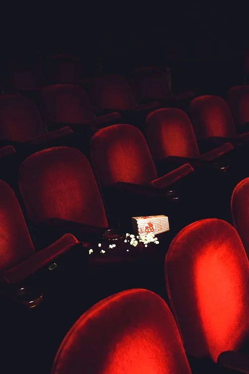 伦理电影放映厅氛围展示